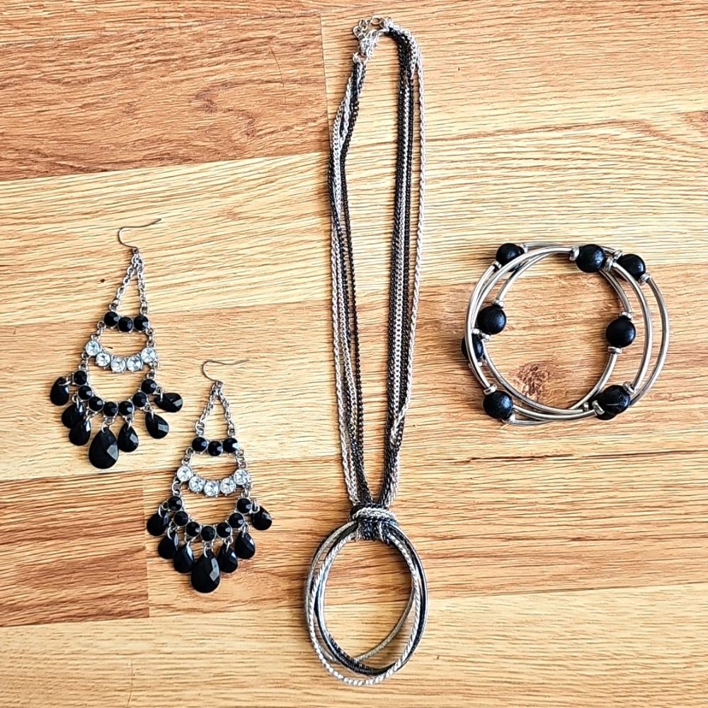 Jewelry lot